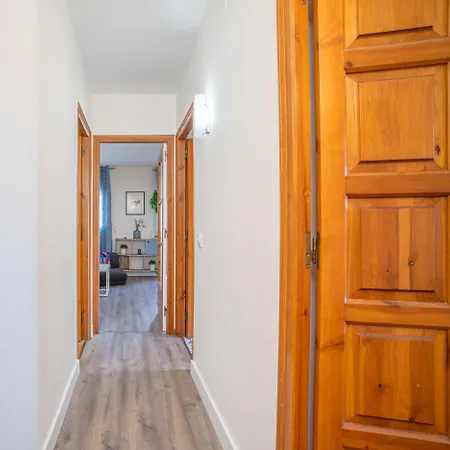 Апартаменты Est1-spaciouss In The Beach, Bbq, Downtonwn, Parking, Fast Wifi Fibre