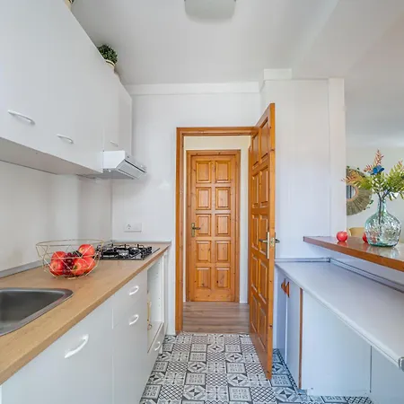Apartamento Est1-spaciouss In The Beach, Bbq, Downtonwn, Parking, Fast Wifi Fibre *